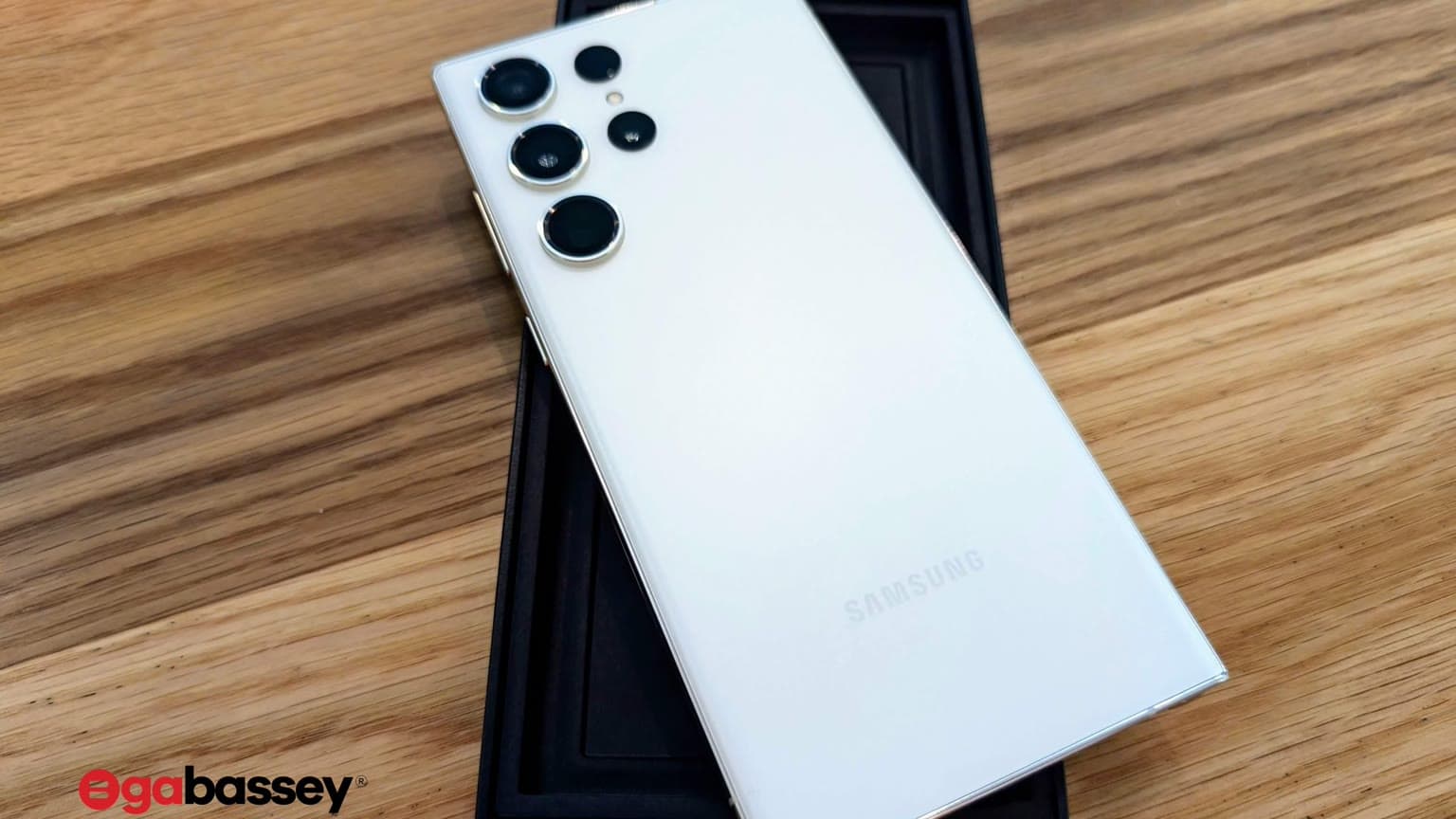 Samsung Galaxy S23 Ultra in 2026: Still a Flagship Beast or Finally Showing Its Age? feature image